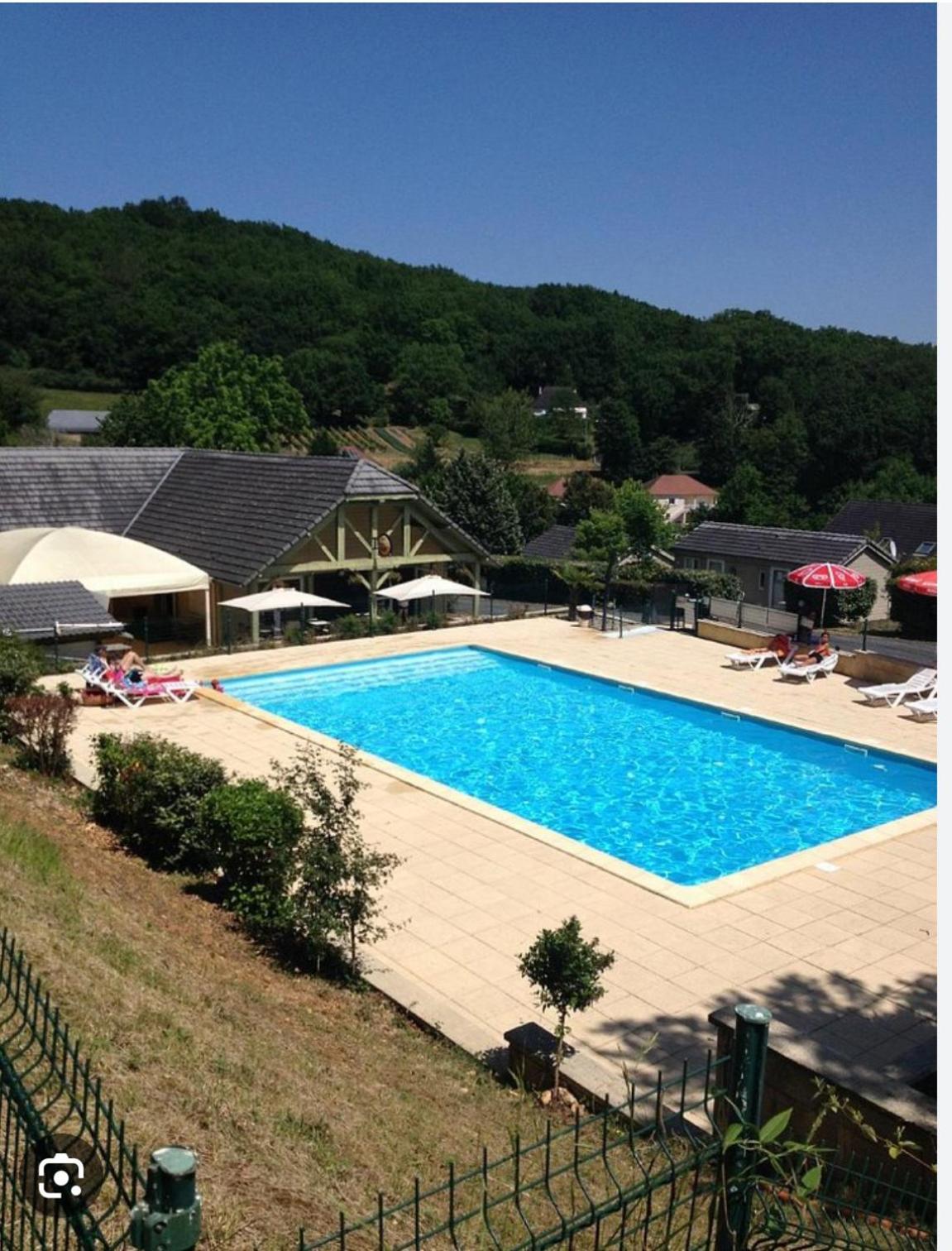 En Toute Quietude Lissac-sur-Couze Exterior foto